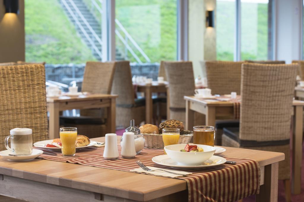 Hotel Hafen Buesum Bagian luar foto