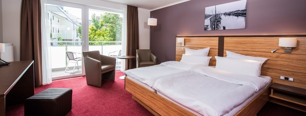 Hotel Hafen Buesum Bagian luar foto